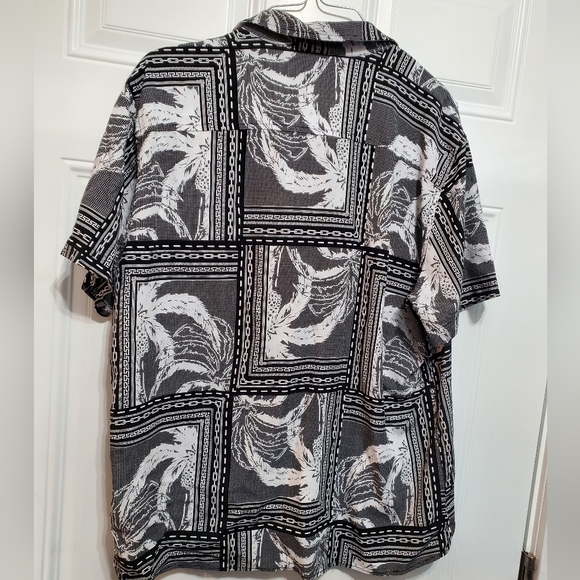 GUESS Men's Short Sleeve Tropical Print Shirt size L - Picture 15 of 15